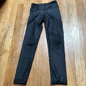 Sls apparel Kid’s Black Shiny Leggings Size S